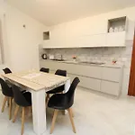 La-dolce-vita-holiday-home