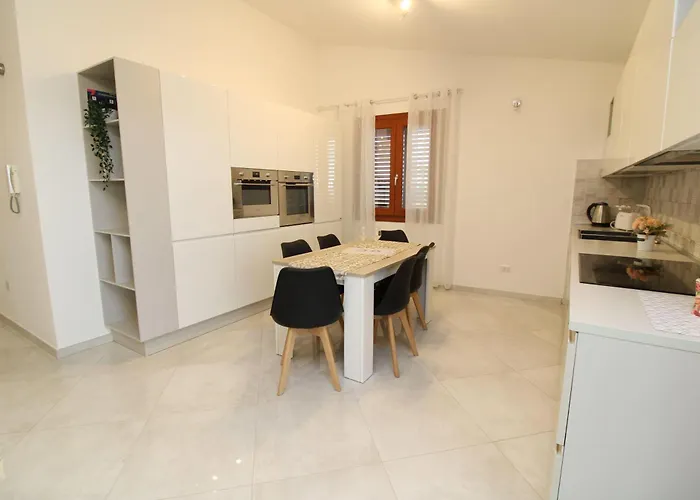 La-dolce-vita-holiday-home *